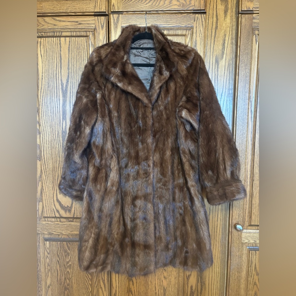 Chic Brown vintage mink coat size medium